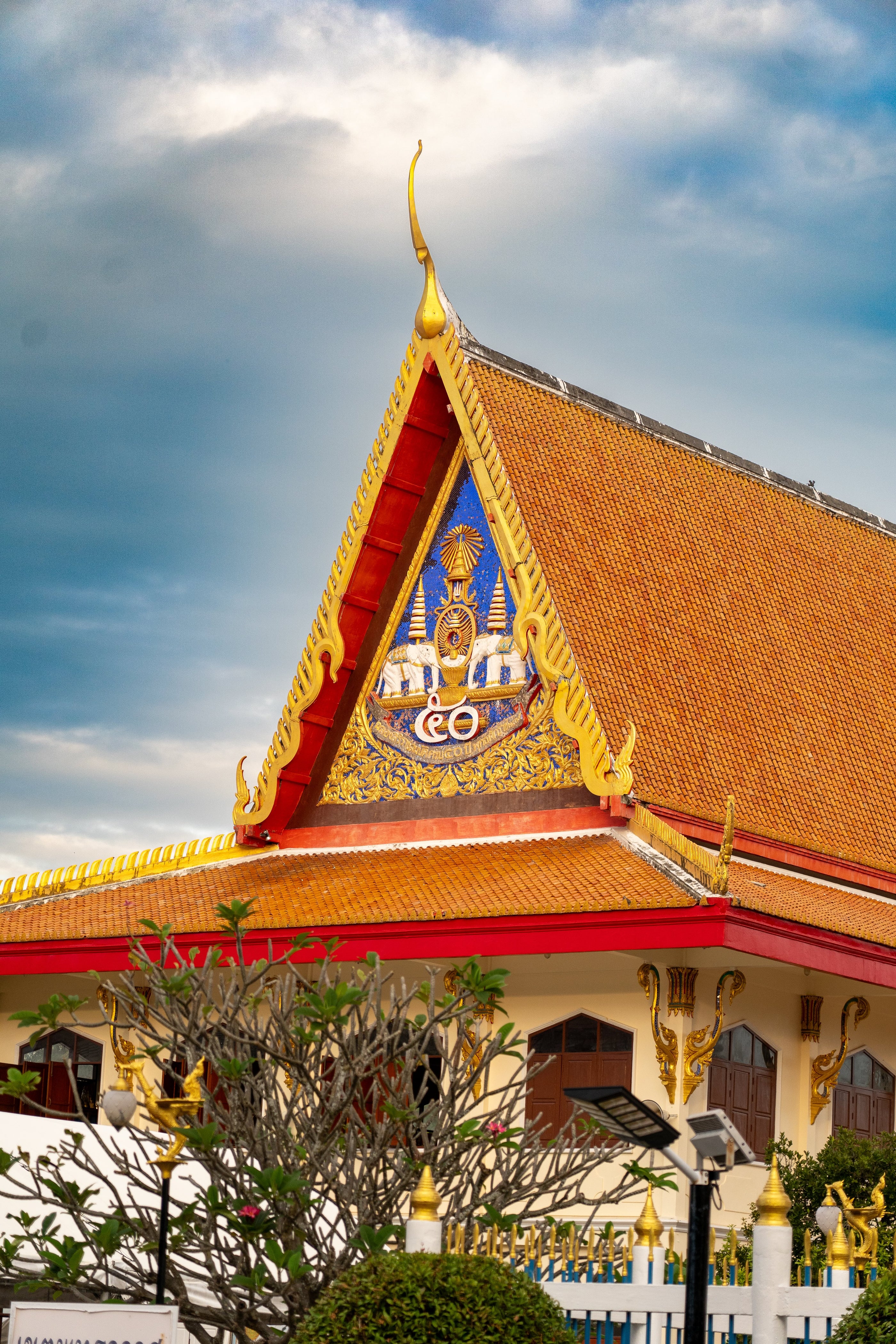 AUTHENTIC THAI